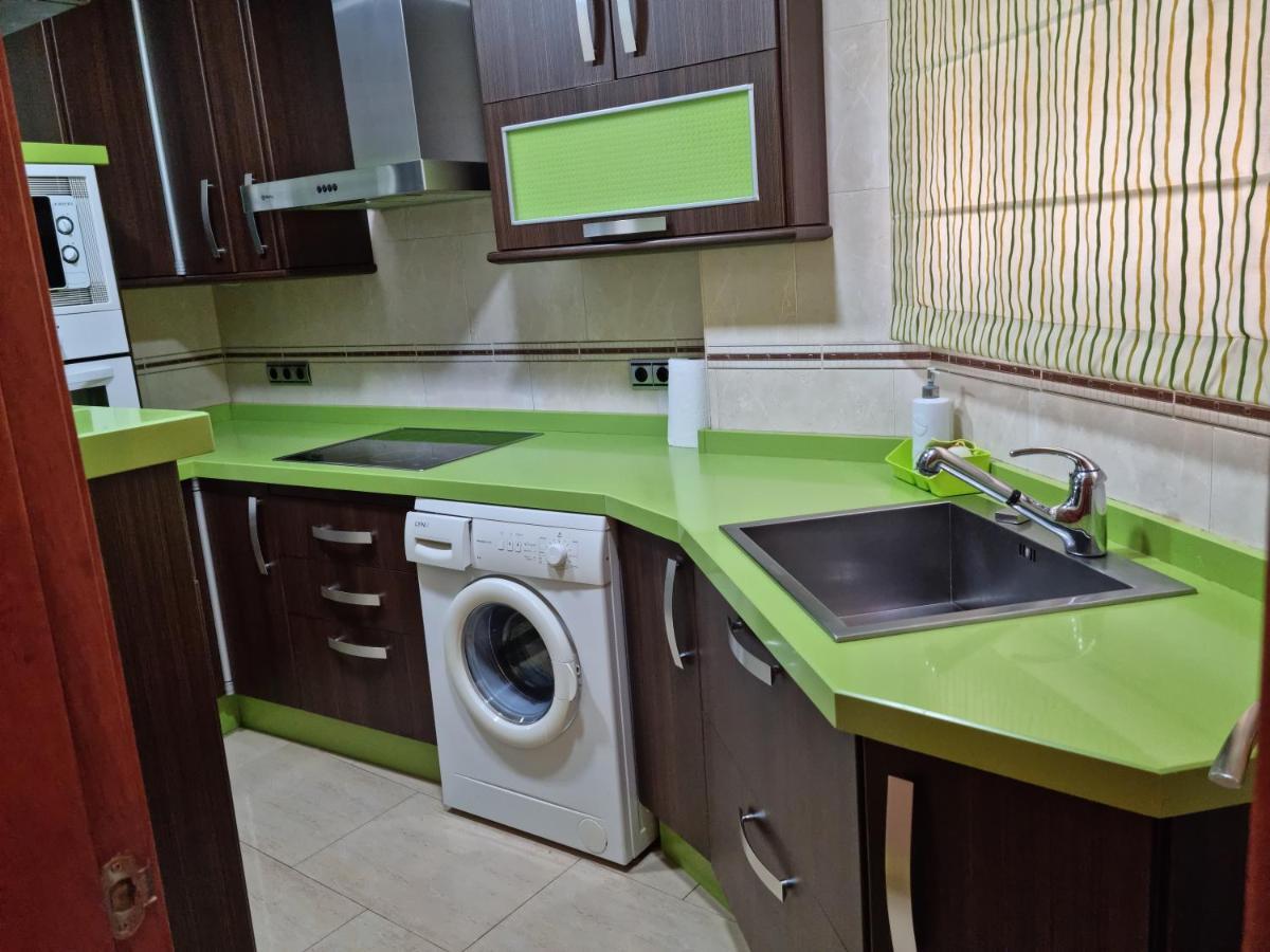 Penuelas Apartment Лусена Екстер'єр фото