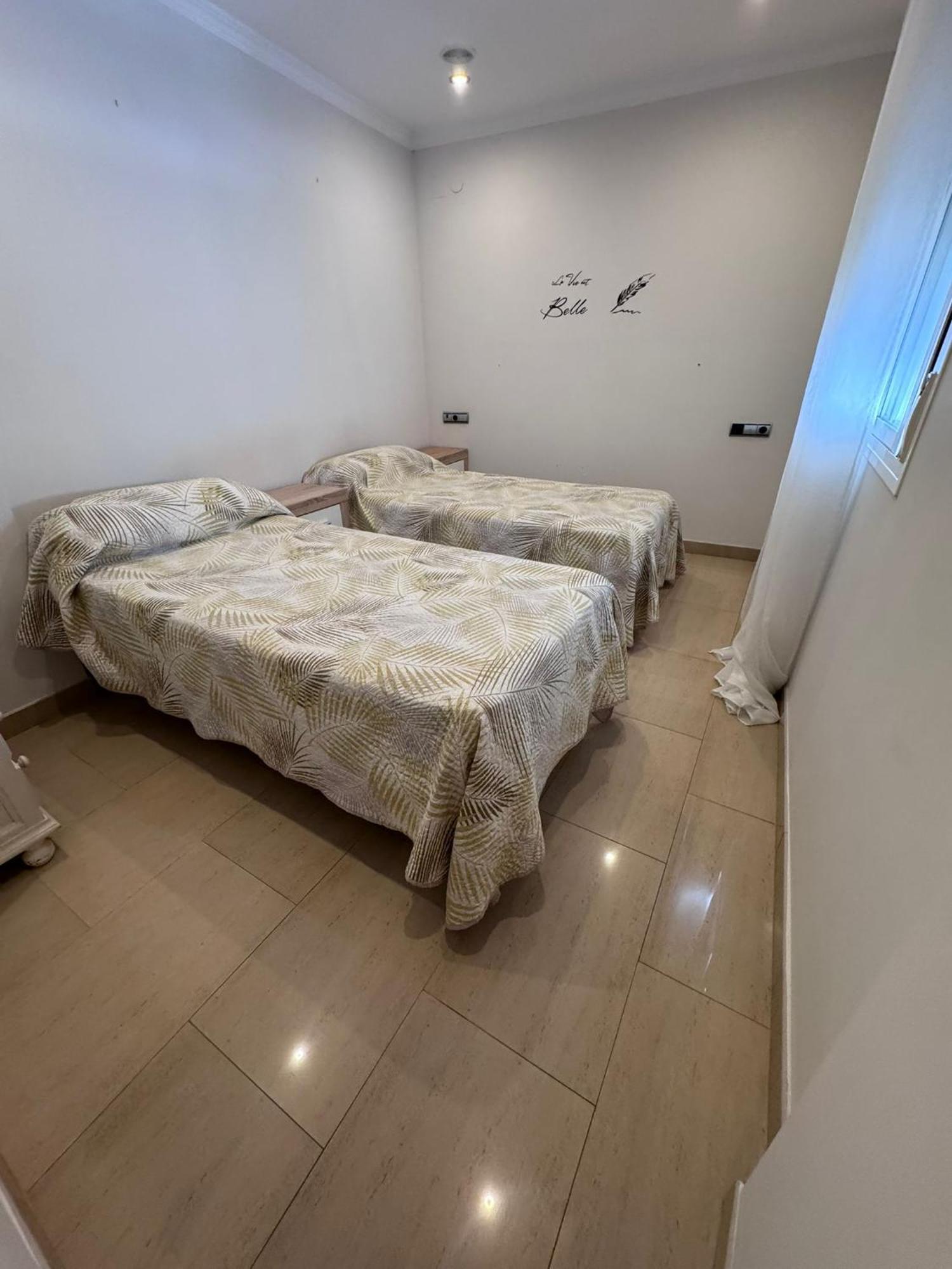Penuelas Apartment Лусена Екстер'єр фото