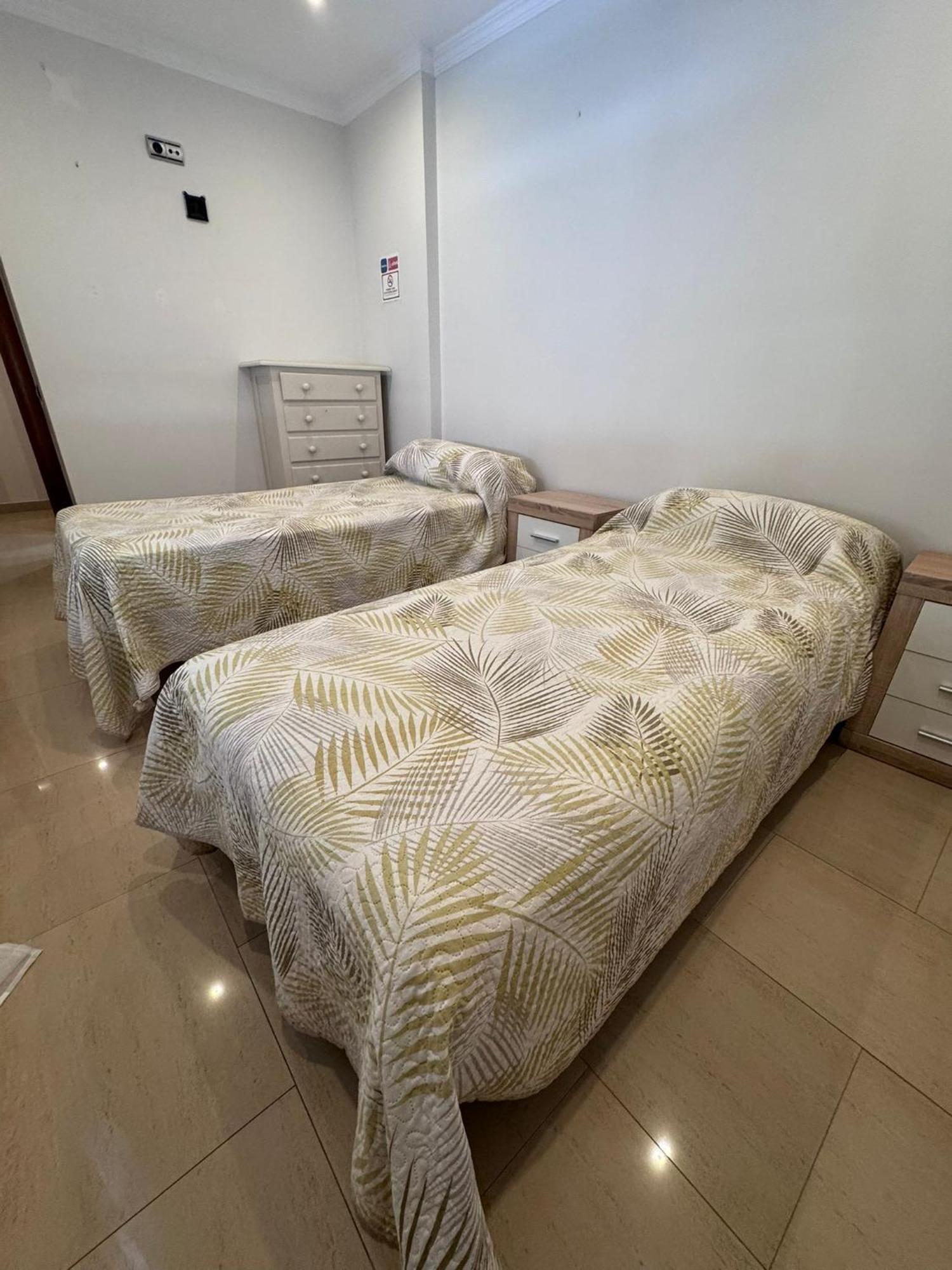 Penuelas Apartment Лусена Екстер'єр фото